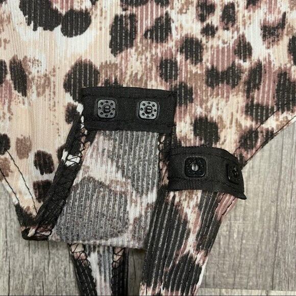 NWT PrettyLittleThing Leopard Print Bodysuit Size 2 - Picture 8 of 10